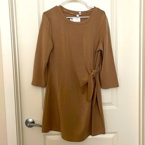 Women’s dress Camel / dusty beige